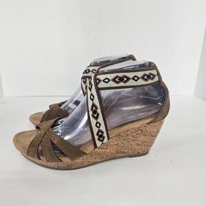 Minnetonka Sandals Boho Aztec Wedge 9
